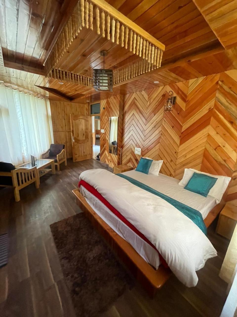 Shangri-La Rooms & Restaurant Kasol Eksteriør bilde