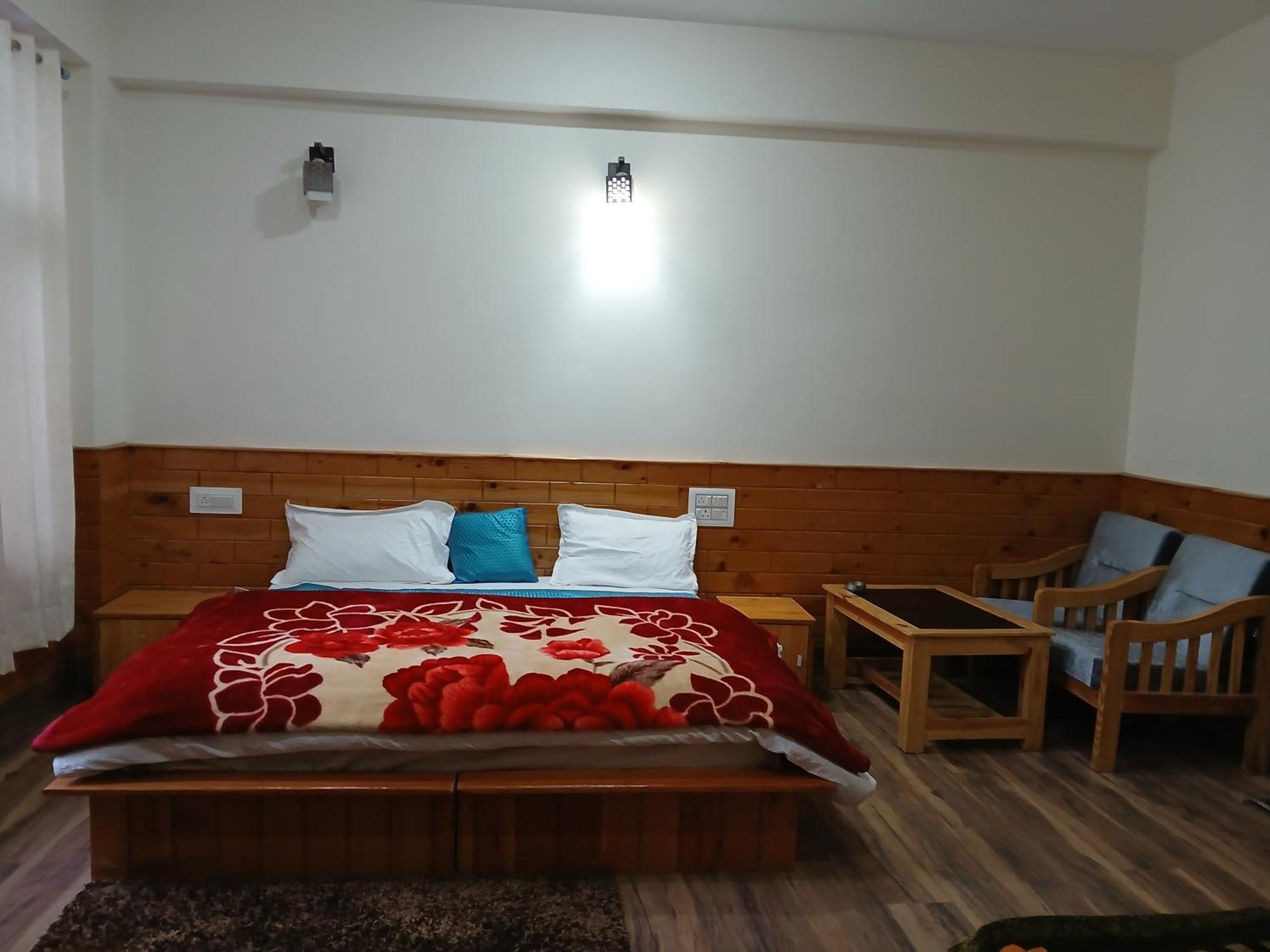 Shangri-La Rooms & Restaurant Kasol Eksteriør bilde