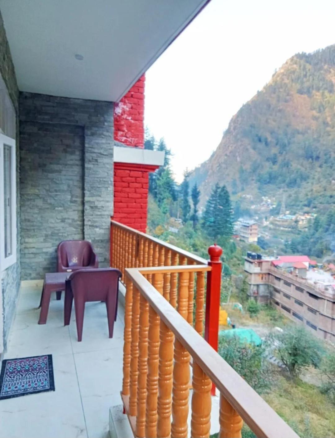 Shangri-La Rooms & Restaurant Kasol Eksteriør bilde